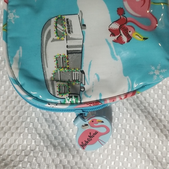 NICK & NORA FLAMINGO HOLIDAY COSMETIC CASE - Picture 5 of 8